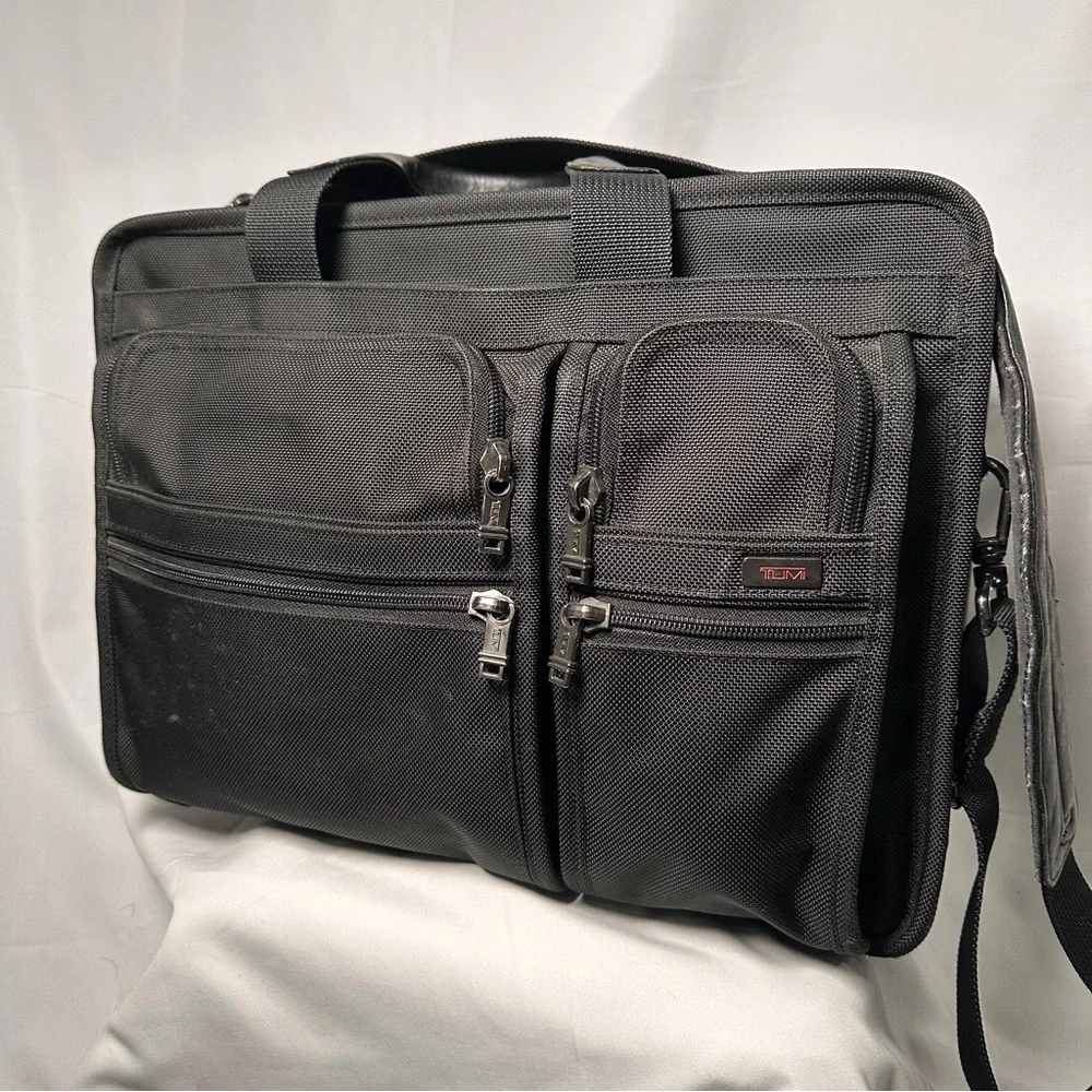 Tumi Alpha 2 Expandable Laptop Briefcase Mens Black Ballistic Nylon Business